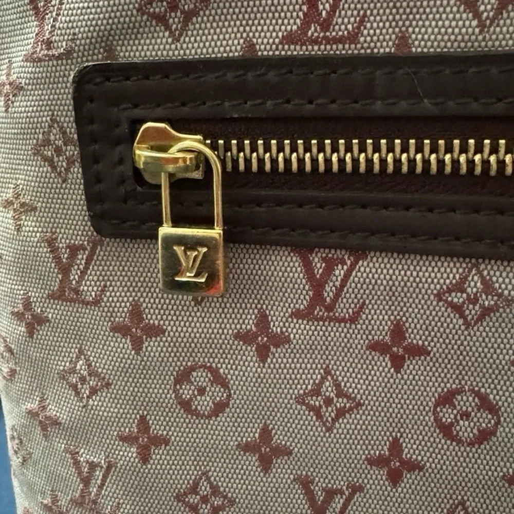 Certified Authentic Louis Vuitton Tote